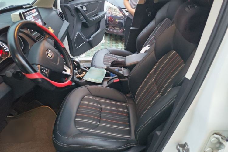 Used Bestune X40 2017 1.6L Automatic Luxury Model Left Front Seat
