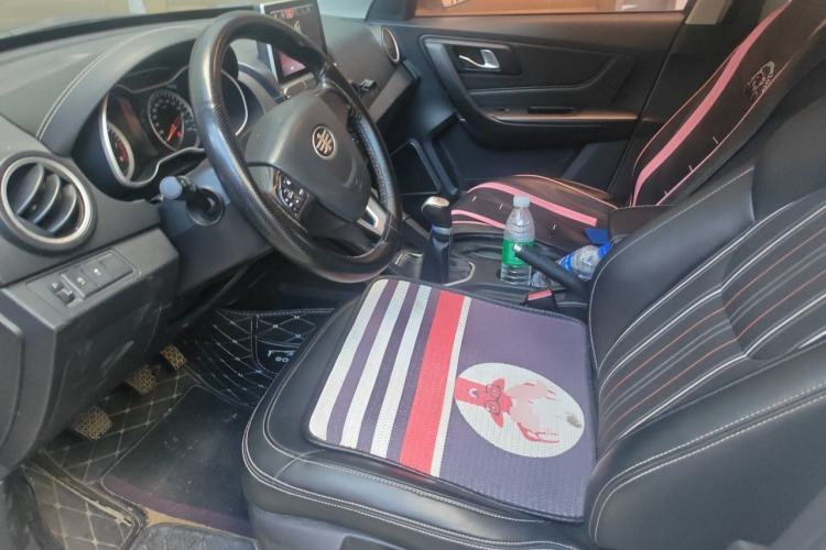 Used Bestune X40 2017 1.6L Manual Luxury Edition Left Front Seat