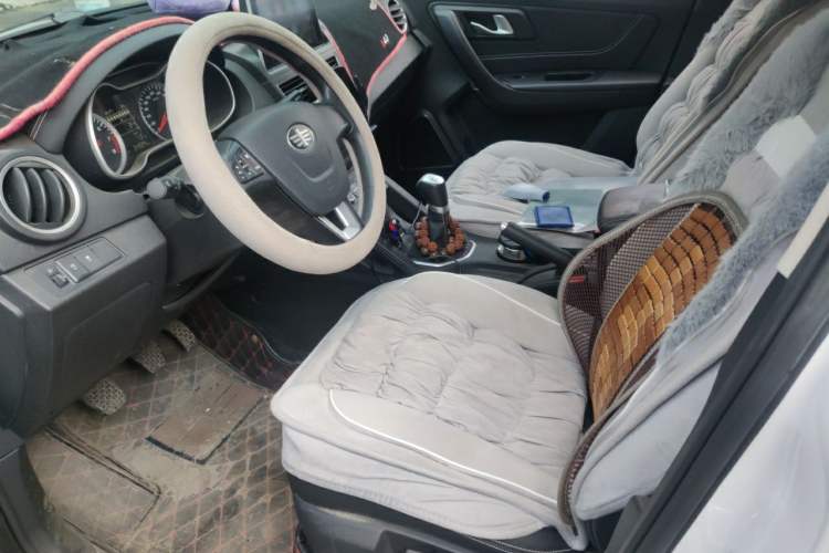 Used Bestune X40 2017 1.6L Manual Luxury Edition Left Front Seat