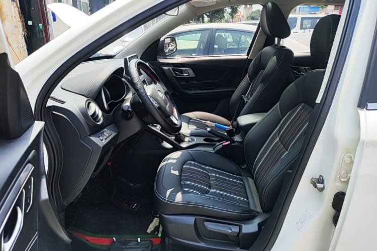 Used Bestune X40 2017 1.6L Automatic Luxury Model Left Front Seat