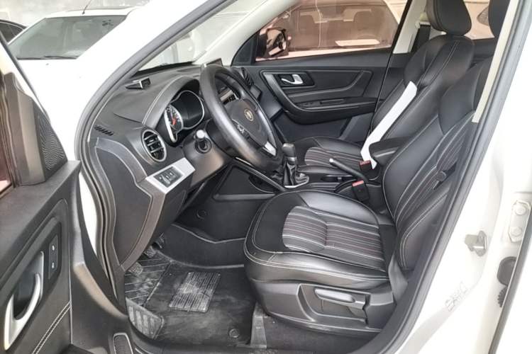 Used Bestune X40 2017 1.6L Manual Luxury Edition Left Front Seat