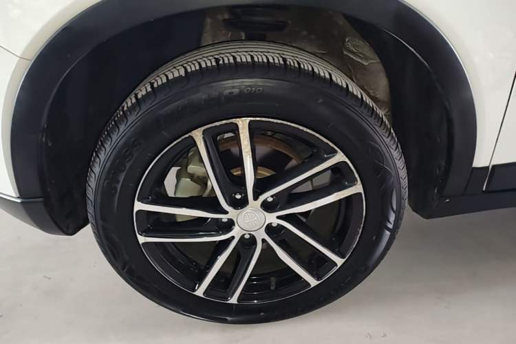 Used Bestune X40 2017 1.6L Manual Luxury Edition Left Front Wheel Hub