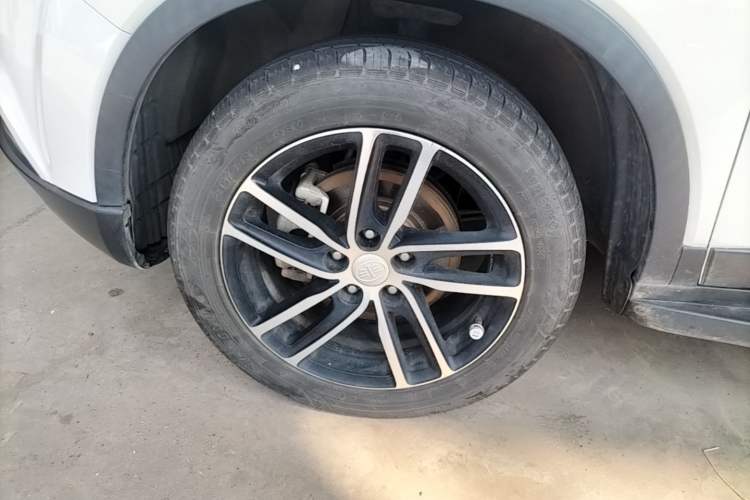 Used Bestune X40 2017 1.6L Manual Luxury Edition Left Front Wheel Hub