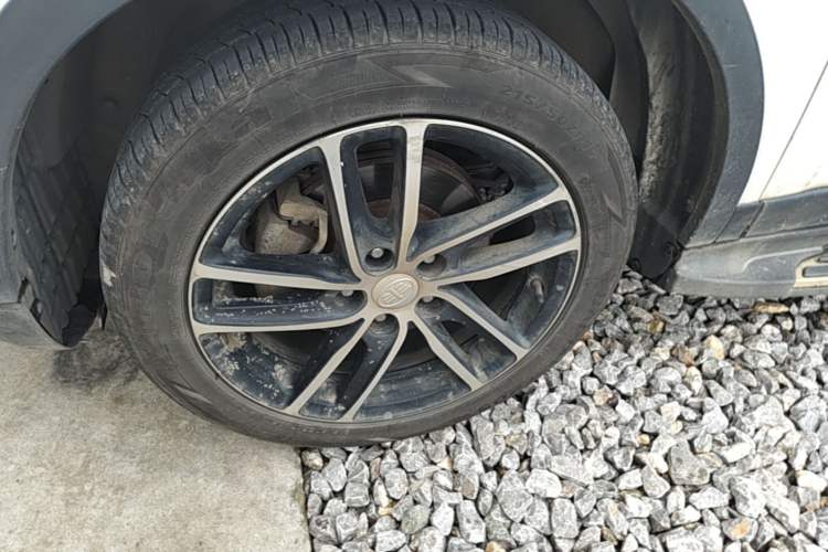 Used Bestune X40 2017 1.6L Automatic Luxury Model Left Front Wheel Hub