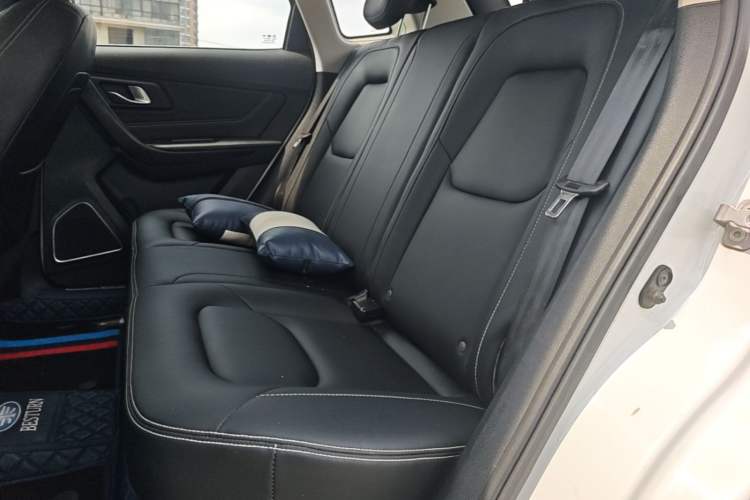 Used Bestune X40 2017 1.6L Automatic Prestige Edition Left Rear Seat