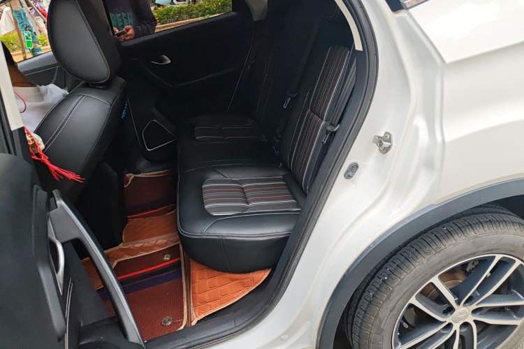 Used Bestune X40 2017 1.6L Automatic Luxury Model Left Rear Seat