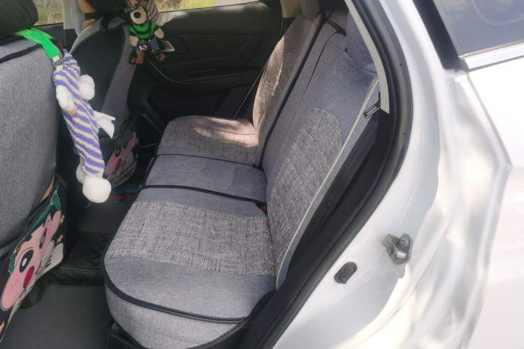 Used Bestune X40 2017 1.6L Automatic Prestige Edition Left Rear Seat