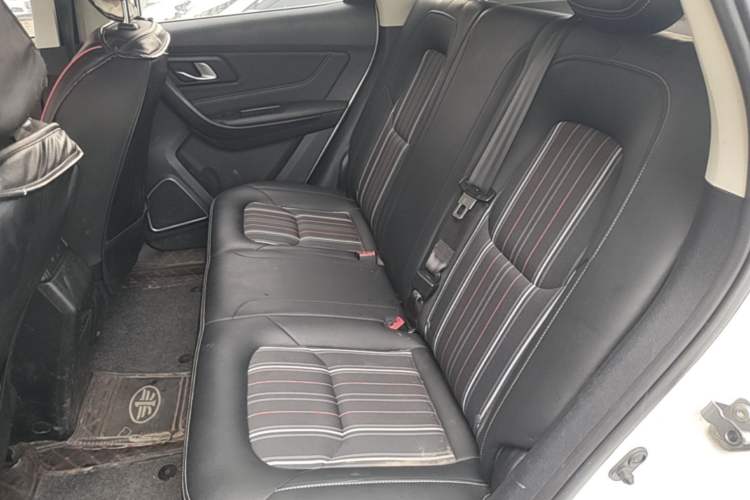 Used Bestune X40 2017 1.6L Automatic Luxury Model Left Rear Seat