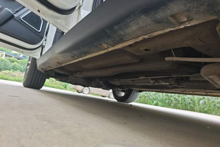 Used Bestune X40 2017 1.6L Automatic Prestige Edition Left Side Sill