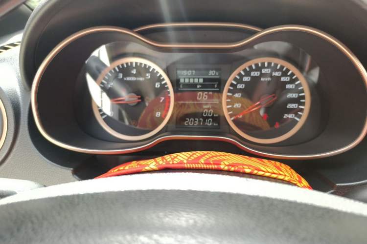 Used Bestune X40 2017 1.6L Manual Prestige Edition Odometer Close Up