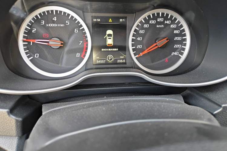 Used Bestune X40 2017 1.6L Automatic Prestige Edition Odometer Close Up