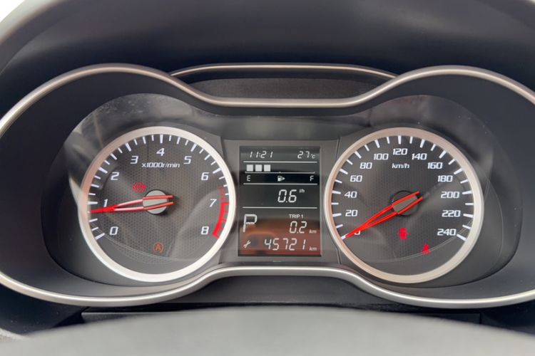 Used Bestune X40 2017 1.6L Automatic Luxury Model Odometer Close Up