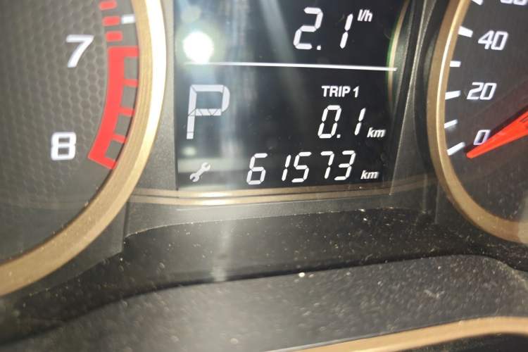 Used Bestune X40 2017 1.6L Automatic Prestige Edition Odometer Close Up