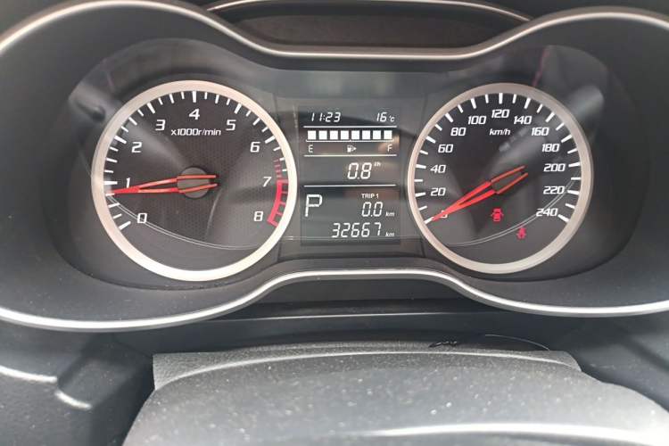 Used Bestune X40 2017 1.6L Automatic Connected Smart Cool Edition Odometer Close Up