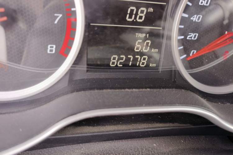 Used Bestune X40 2017 1.6L Manual Prestige Edition Odometer Close Up