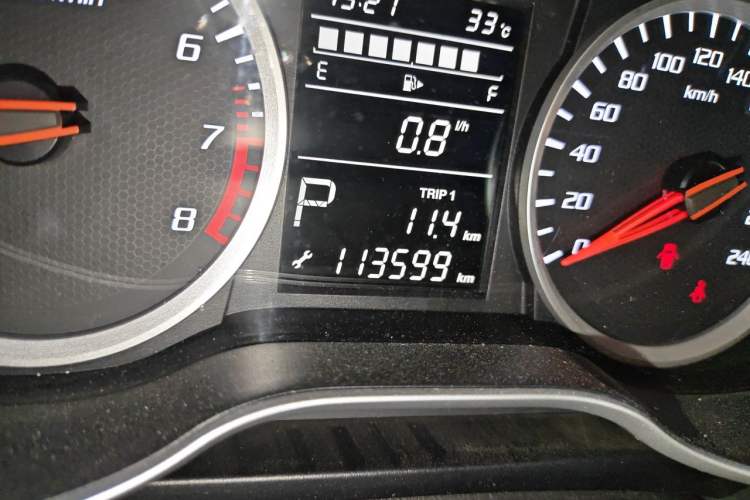 Used Bestune X40 2017 1.6L Automatic Luxury Model Odometer Close Up