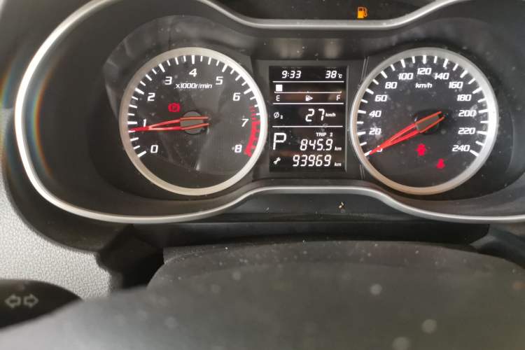 Used Bestune X40 2017 1.6L Automatic Luxury Model Odometer Close Up