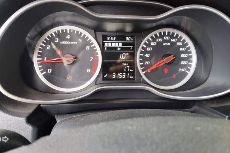 Used Bestune X40 2017 1.6L Manual Luxury Edition Odometer Close Up