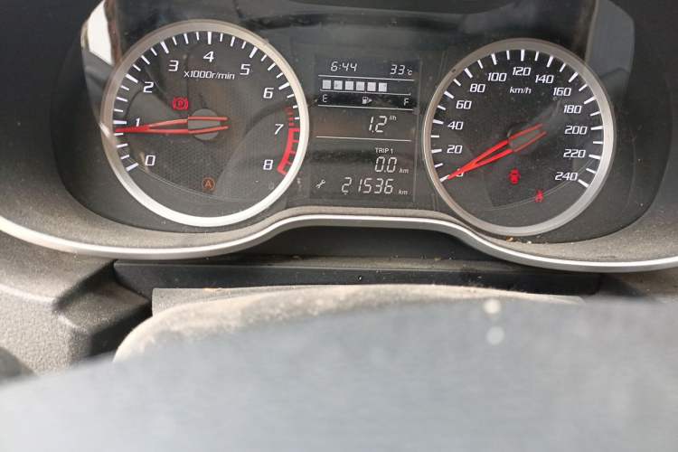 Used Bestune X40 2017 1.6L Manual Luxury Edition Odometer Close Up
