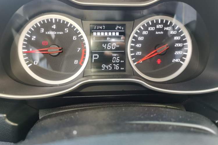 Used Bestune X40 2017 1.6L Automatic Prestige Edition Odometer Close Up