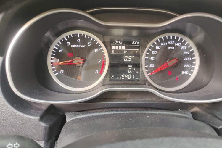 Used Bestune X40 2017 1.6L Manual Luxury Edition Odometer Close Up