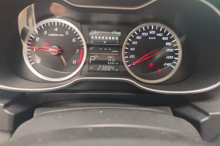 Used Bestune X40 2017 1.6L Automatic Luxury Model Odometer Close Up