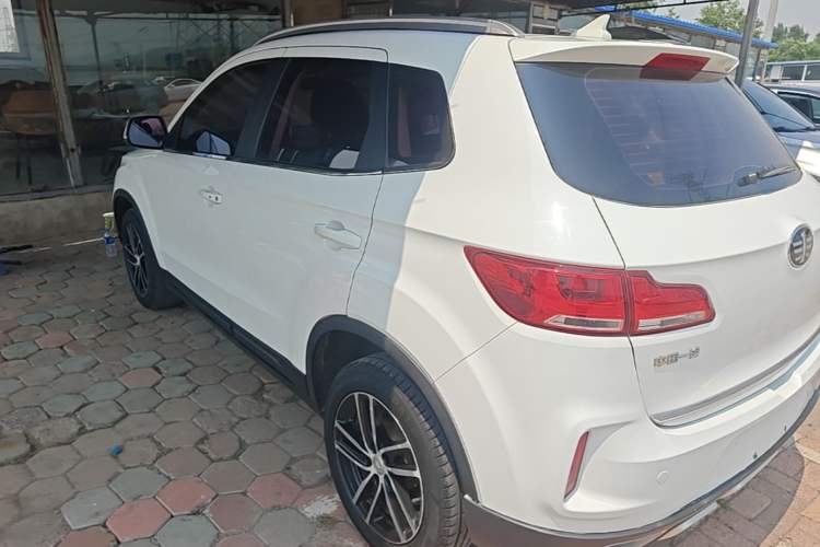 Used Bestune X40 2017 1.6L Automatic Prestige Edition Rear Left 45 Deg