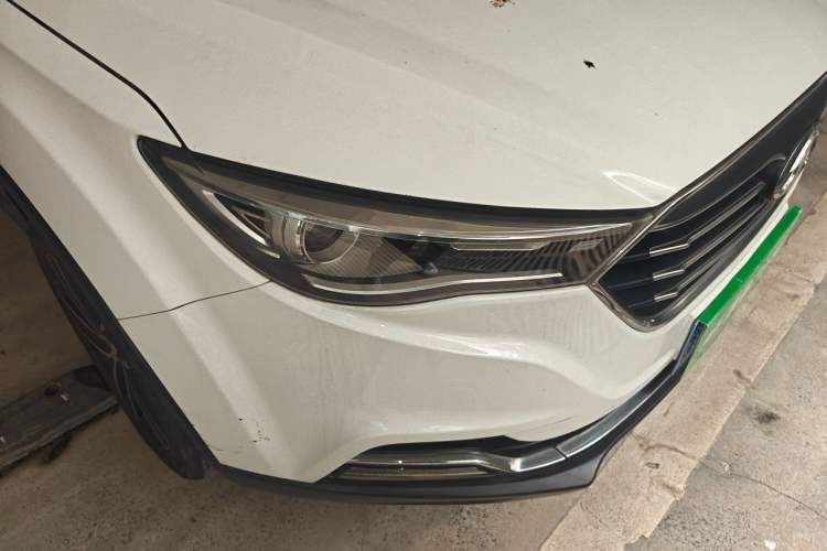 Used Bestune X40 2017 1.6L Automatic Prestige Edition Right Front Headlight