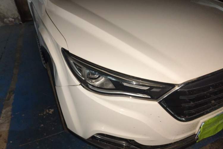 Used Bestune X40 2017 1.6L Automatic Prestige Edition Right Front Headlight
