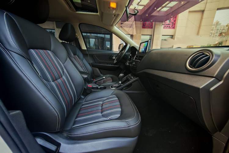 Used Bestune X40 2017 1.6L Automatic Luxury Model Right Front Seat