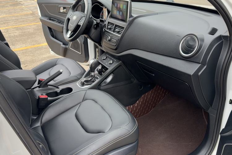 Used Bestune X40 2017 1.6L Automatic Luxury Model Right Front Seat