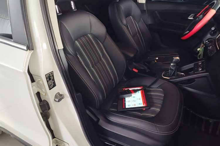 Used Bestune X40 2017 1.6L Manual Luxury Edition Right Front Seat