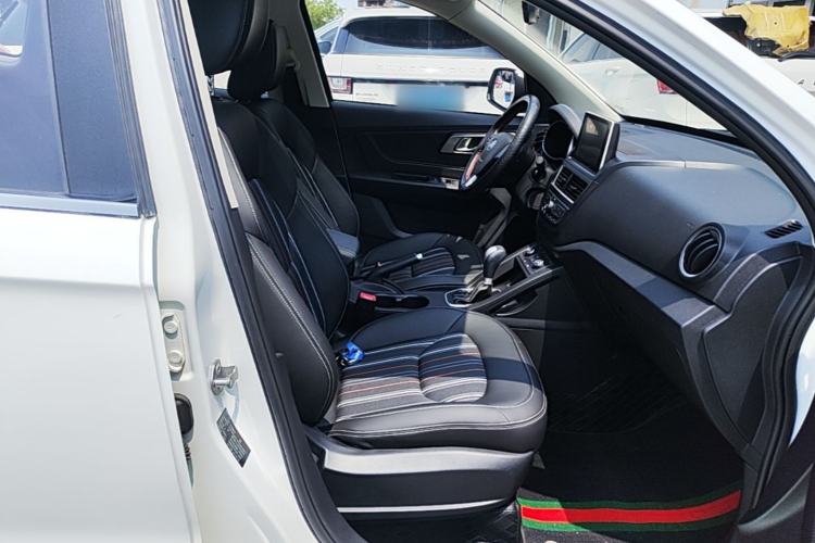 Used Bestune X40 2017 1.6L Automatic Luxury Model Right Front Seat