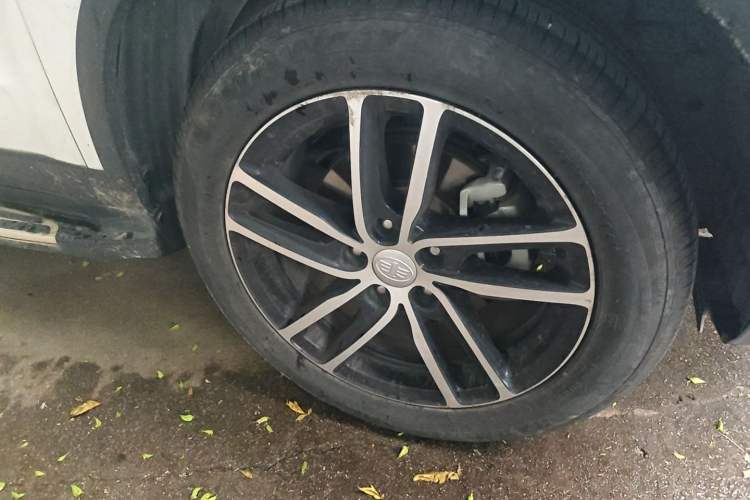 Used Bestune X40 2017 1.6L Automatic Prestige Edition Right Front Wheel Hub