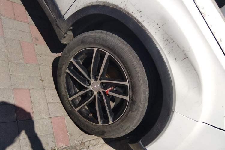 Used Bestune X40 2017 1.6L Manual Luxury Edition Right Front Wheel Hub