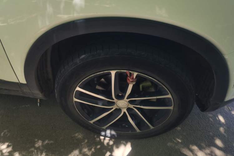 Used Bestune X40 2017 1.6L Manual Luxury Edition Right Front Wheel Hub