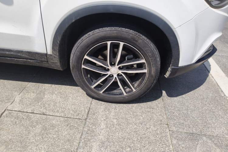 Used Bestune X40 2017 1.6L Manual Luxury Edition Right Front Wheel Hub
