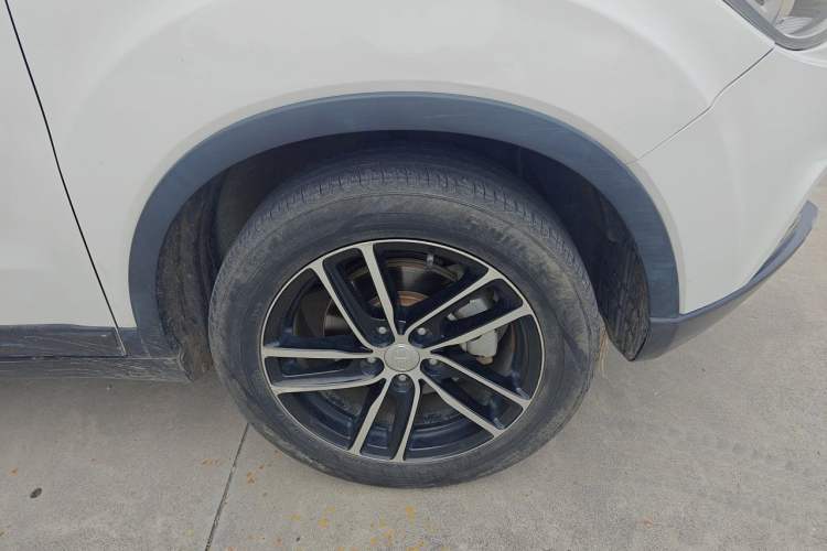 Used Bestune X40 2017 1.6L Automatic Prestige Edition Right Front Wheel Hub