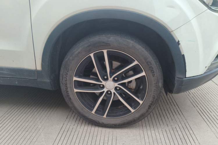 Used Bestune X40 2017 1.6L Automatic Luxury Model Right Front Wheel Hub