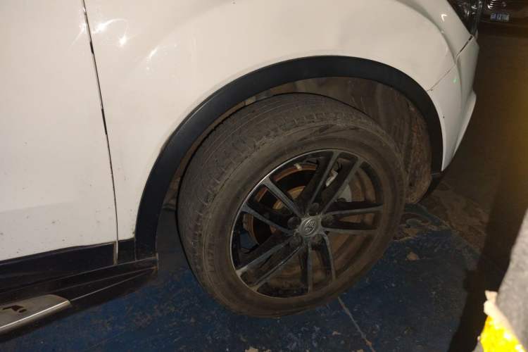 Used Bestune X40 2017 1.6L Automatic Prestige Edition Right Front Wheel Hub