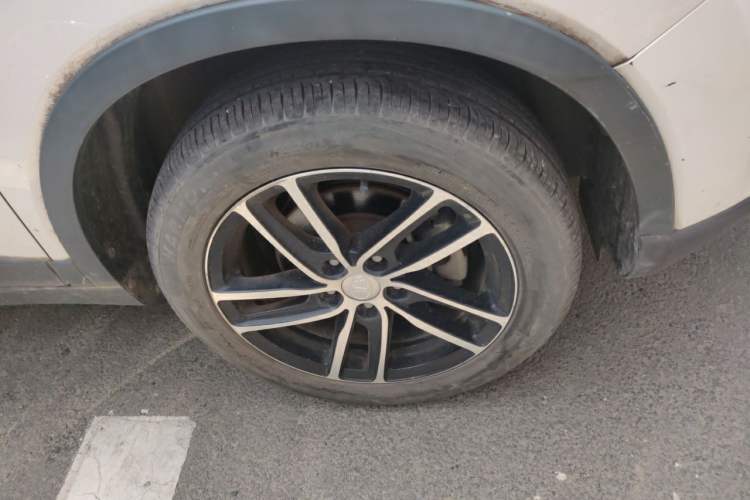 Used Bestune X40 2017 1.6L Manual Luxury Edition Right Front Wheel Hub