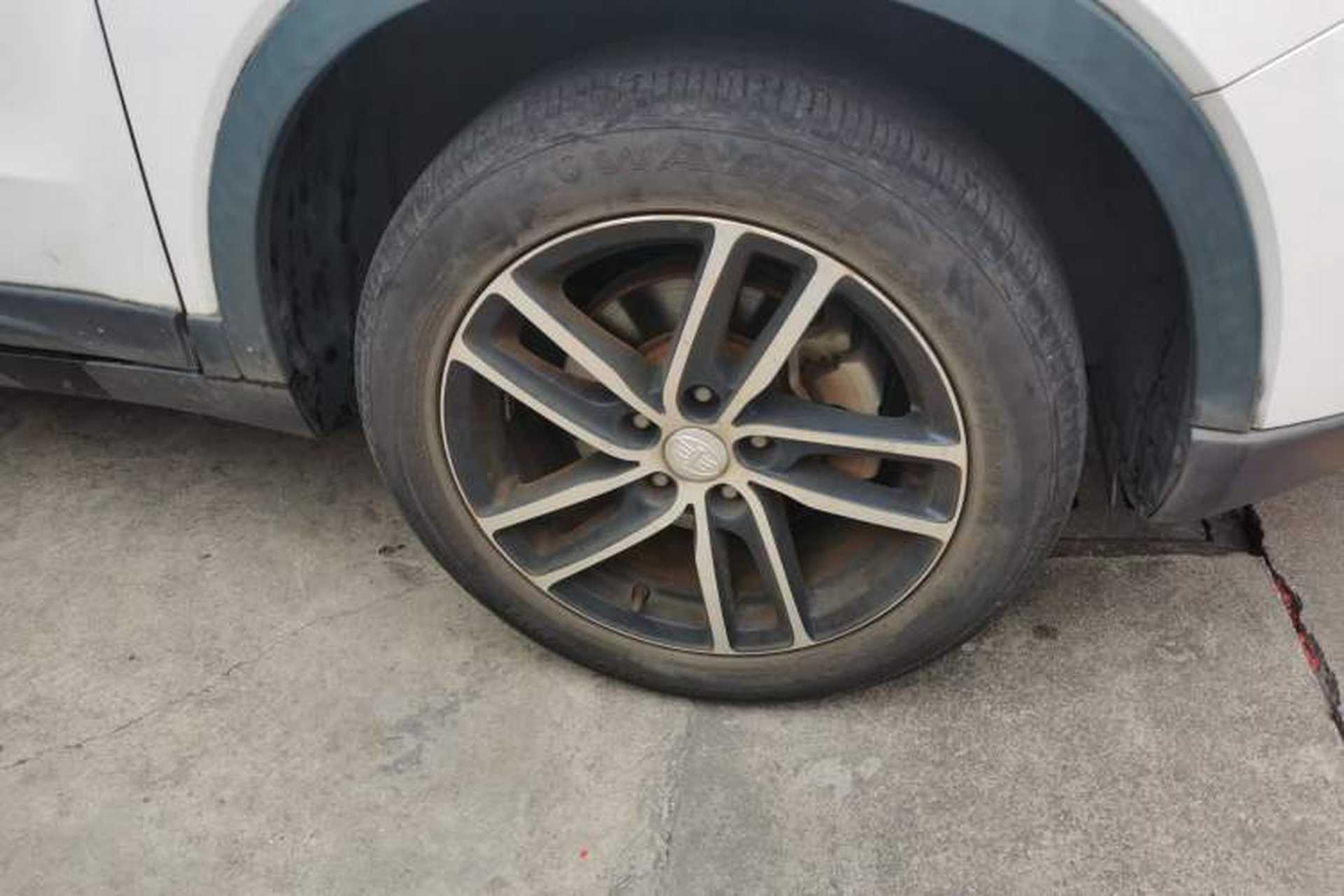 Used Bestune X40 2017 1.6L Manual Luxury Edition Right Front Wheel Hub