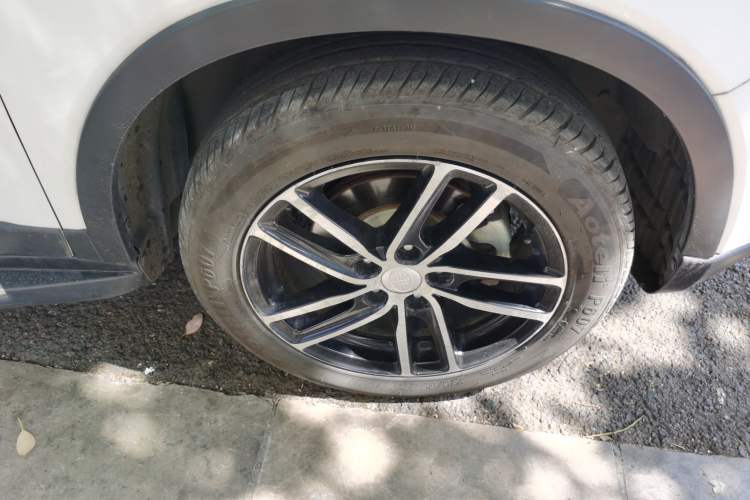 Used Bestune X40 2017 1.6L Automatic Prestige Edition Right Front Wheel Hub