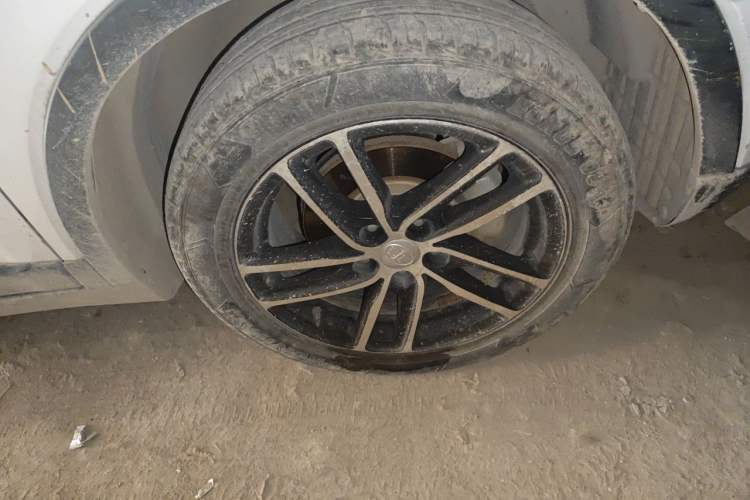 Used Bestune X40 2017 1.6L Automatic Prestige Edition Right Front Wheel Hub