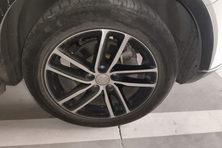 Used Bestune X40 2017 1.6L Automatic Luxury Model Right Front Wheel Hub