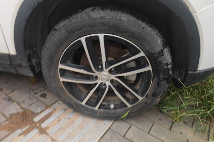 Used Bestune X40 2017 1.6L Manual Luxury Edition Right Front Wheel Hub