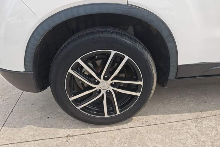 Used Bestune X40 2017 1.6L Automatic Prestige Edition Right Rear Wheel Hub