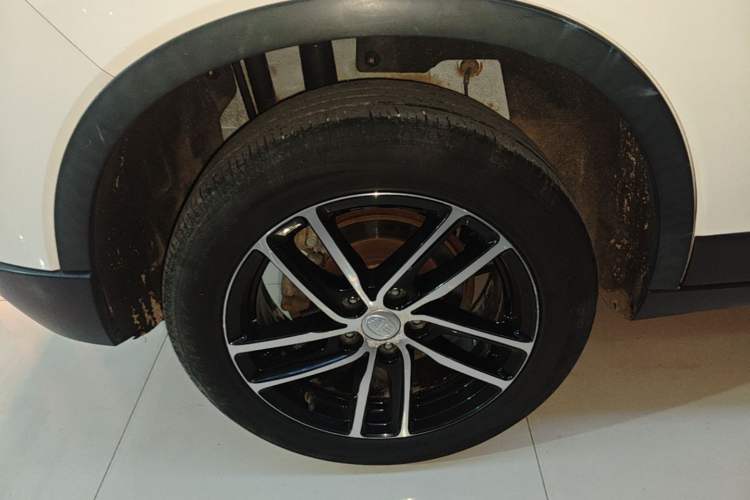 Used Bestune X40 2017 1.6L Automatic Connected Smart Cool Edition Right Rear Wheel Hub