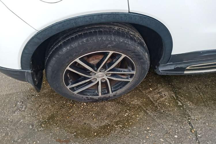 Used Bestune X40 2017 1.6L Automatic Prestige Edition Right Rear Wheel Hub