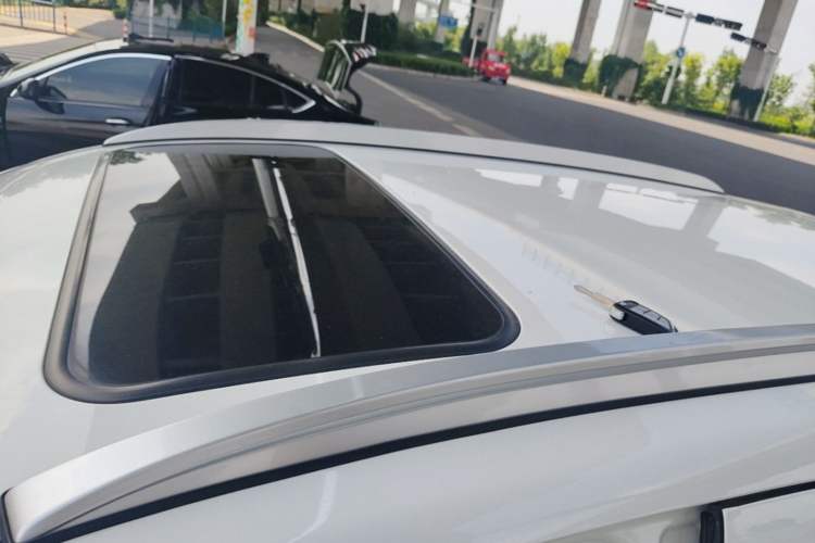 Used Bestune X40 2017 1.6L Automatic Luxury Model Roof